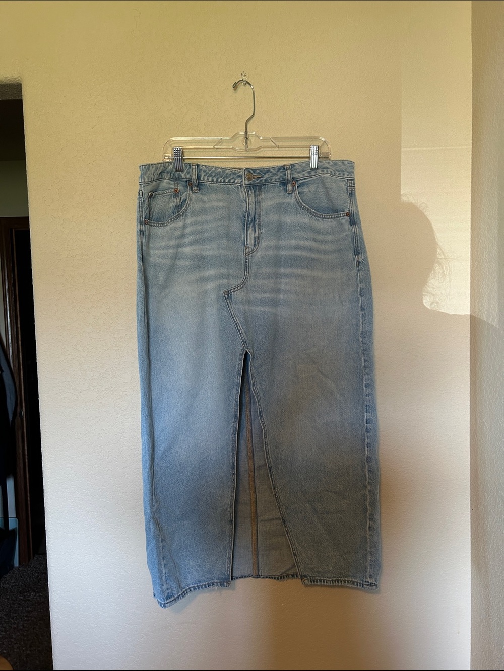 American Eagle Low Rise Maxi Denim Skirt 14
